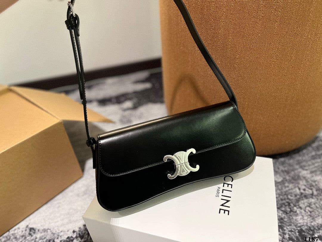 Celine Lola Bag In Black