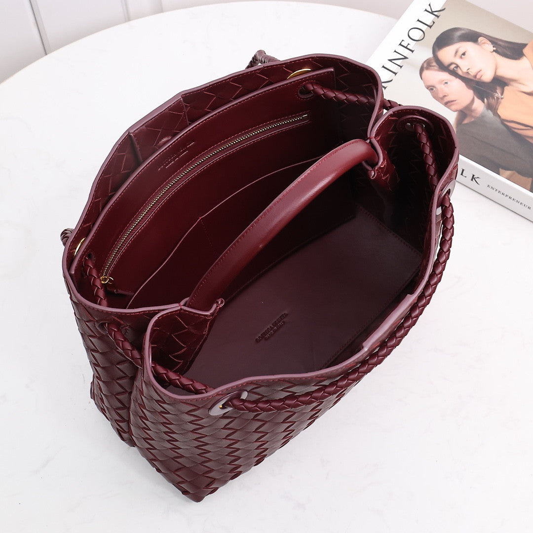 Botegga Venetta Leather Bag