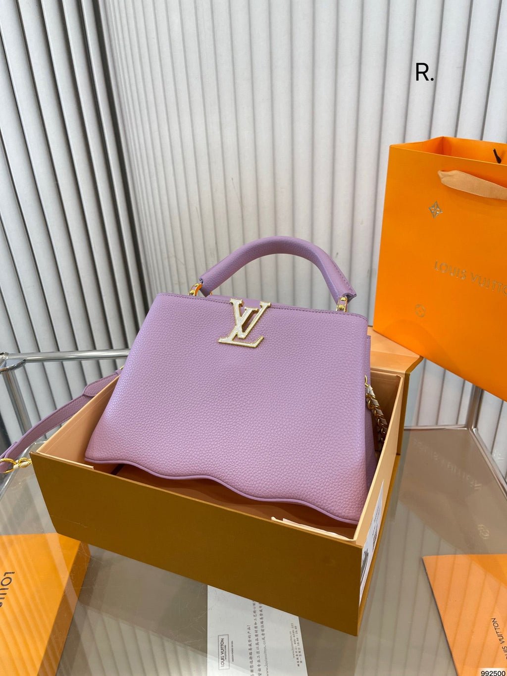 Geantă Louis Vuitton Capucines