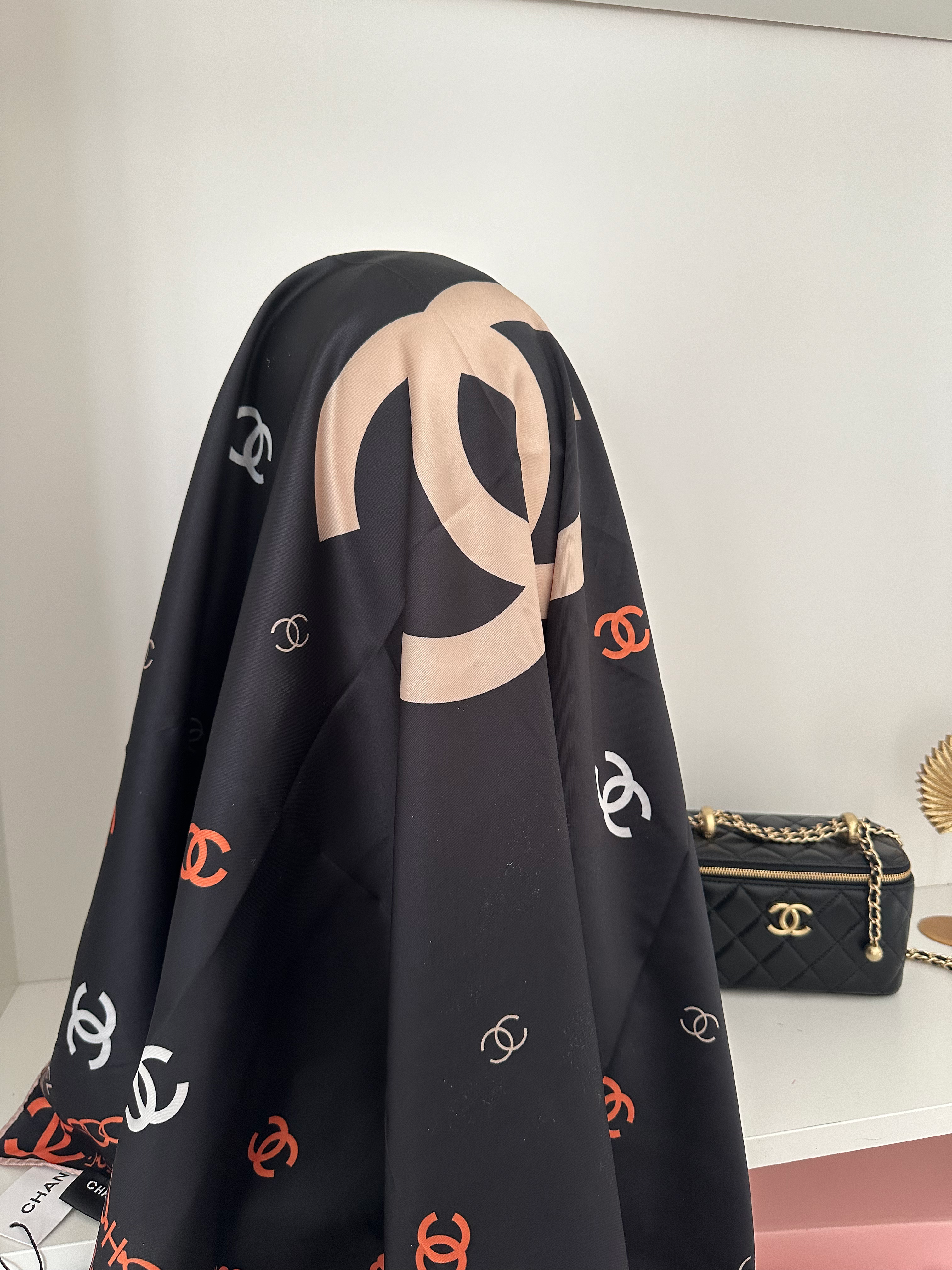 Scarf Chanel black