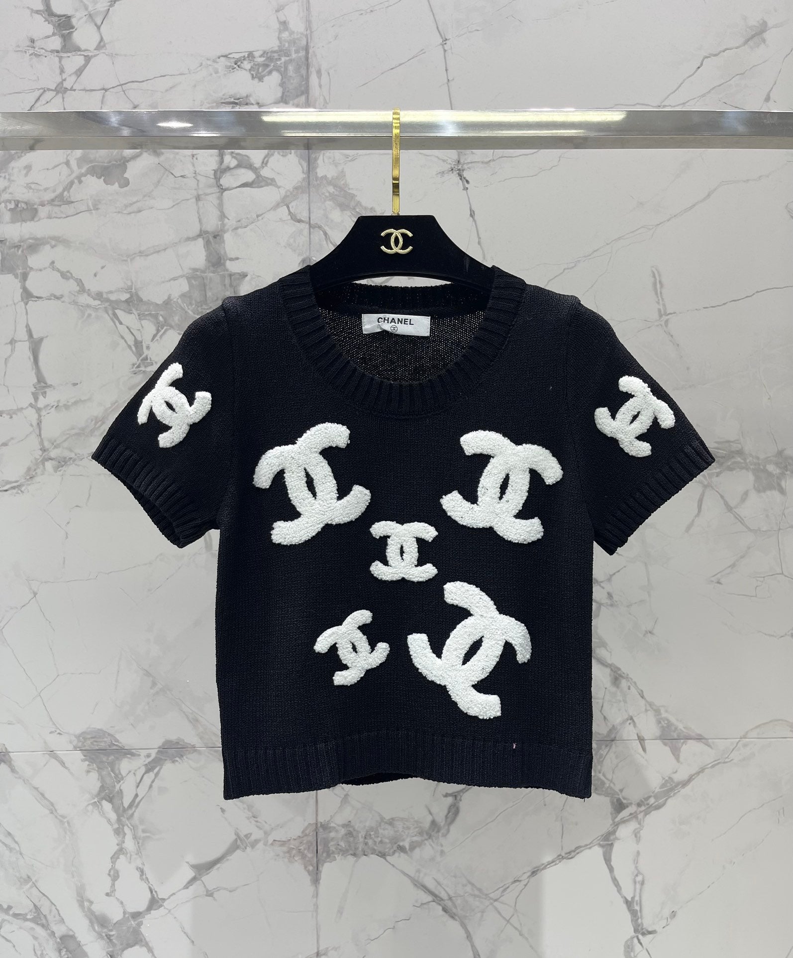 Chanel pullover