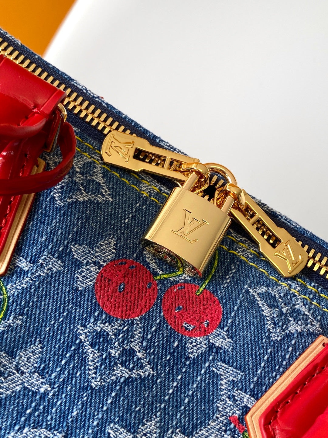 Louis Speedy cherry