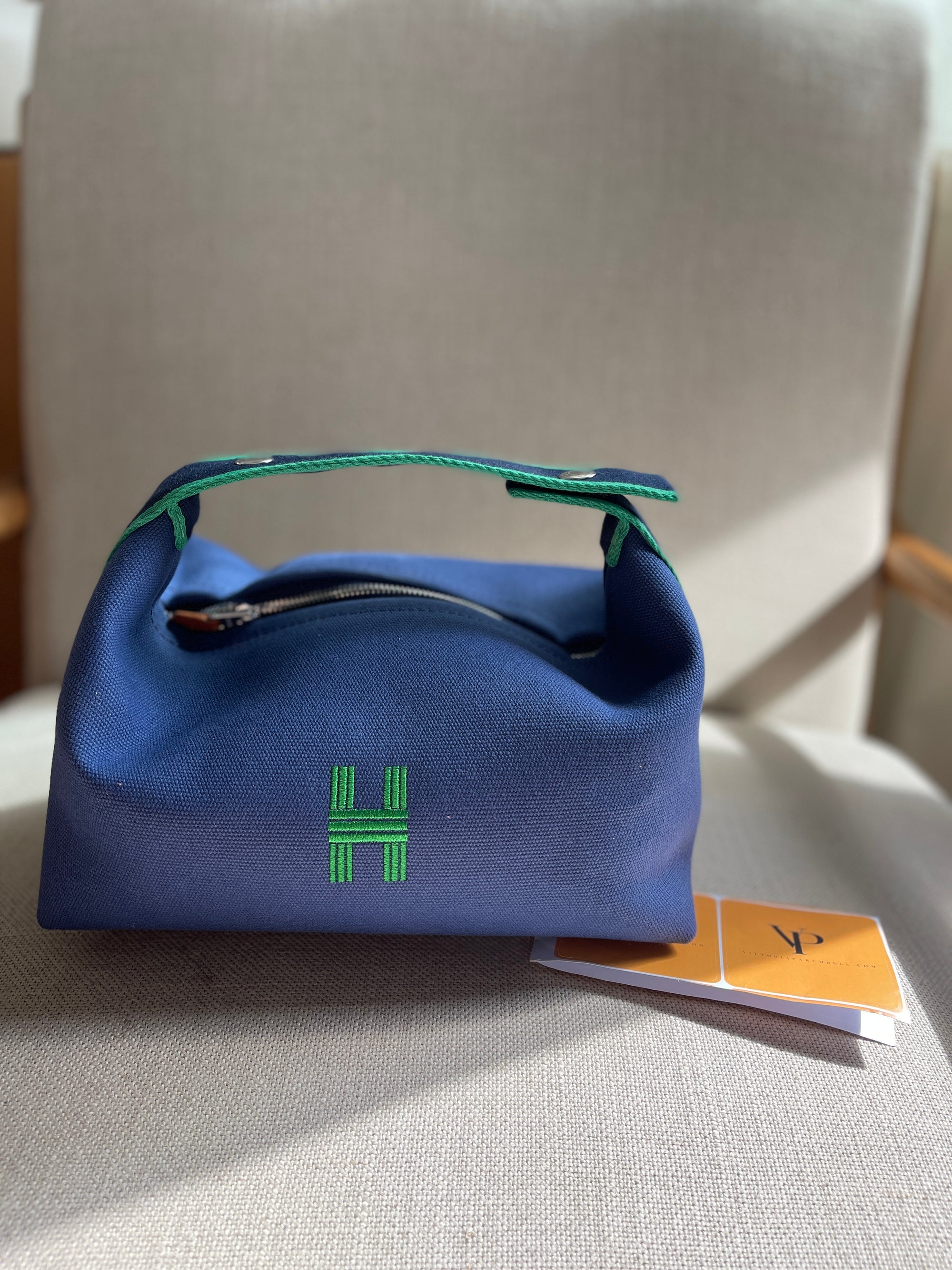 H pouch cosmetic