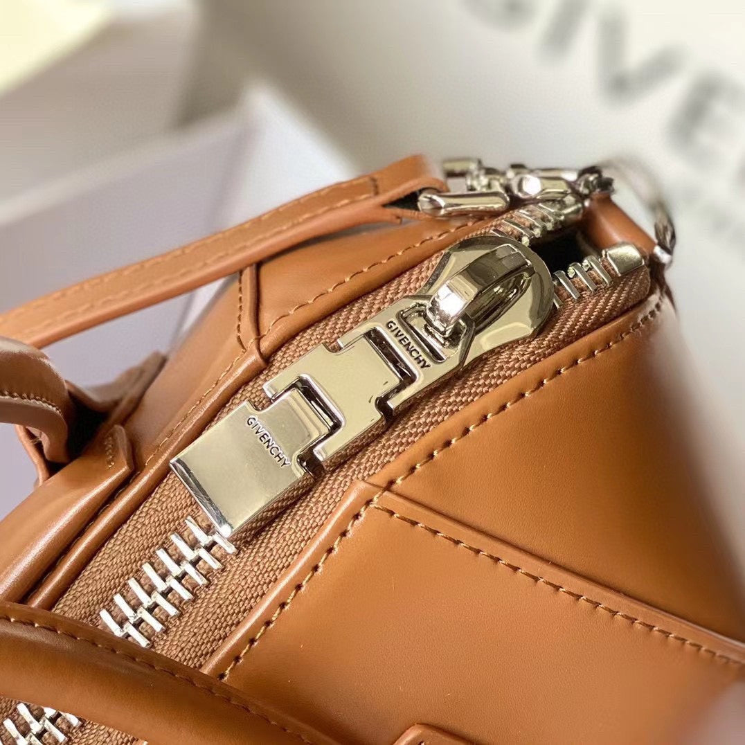 Givenchy Antigona bag brown