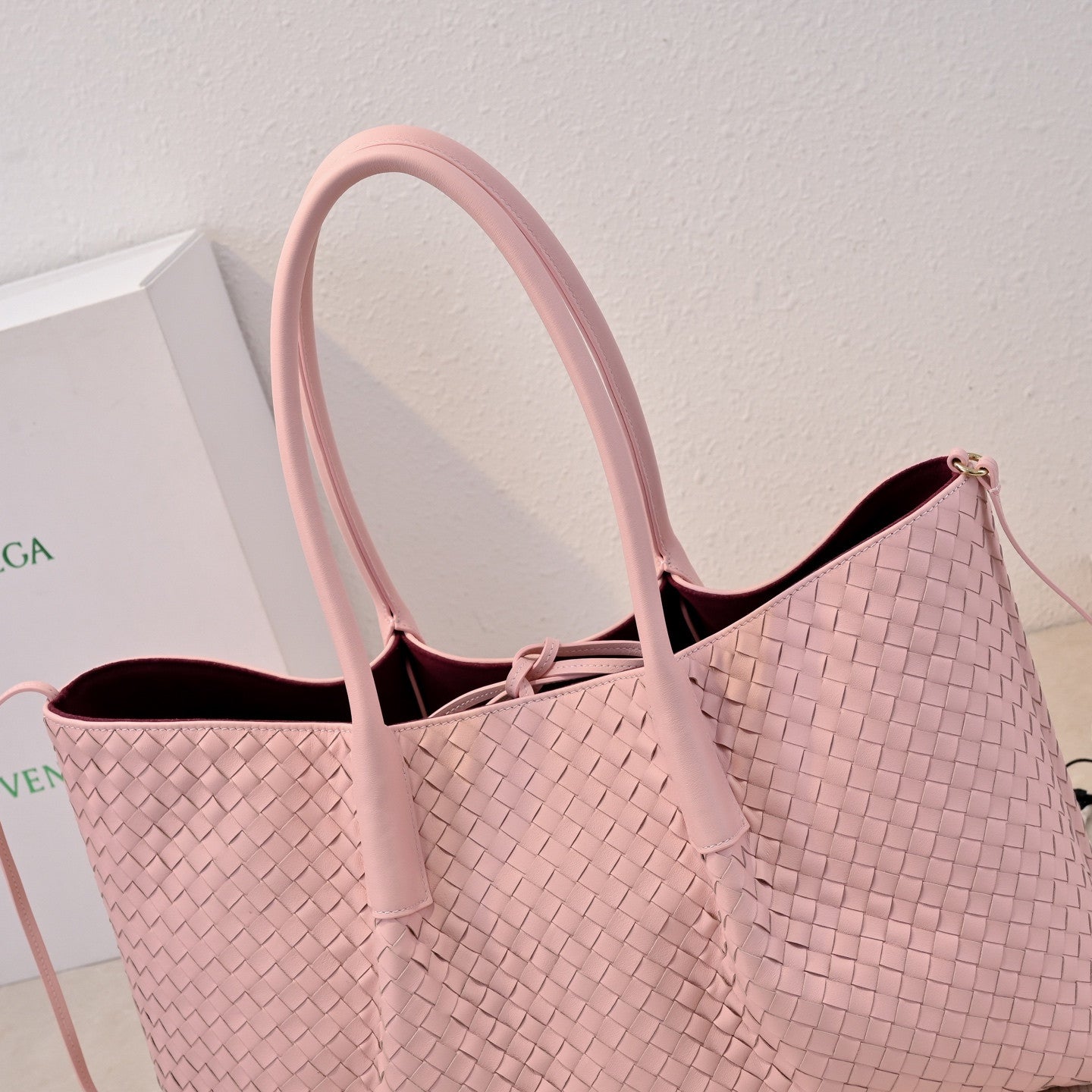 Bottega Veneta tote bag pink