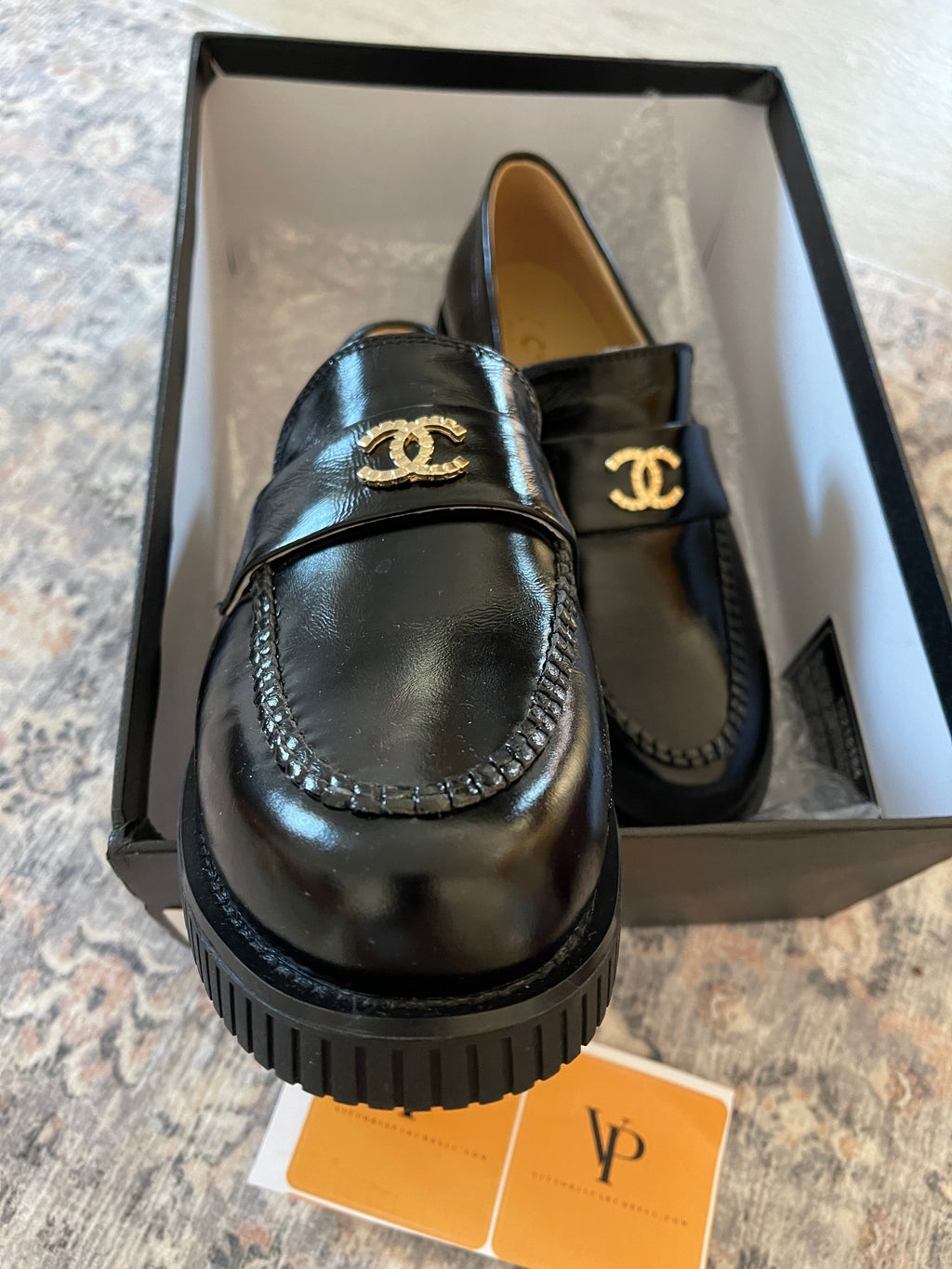 Mocasini din piele Chanel