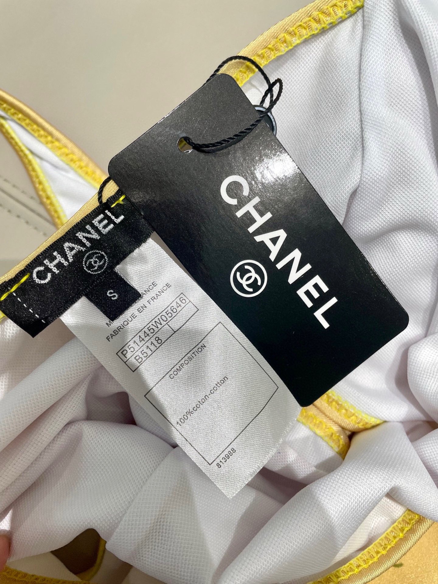 Costum de baie Chanel galben