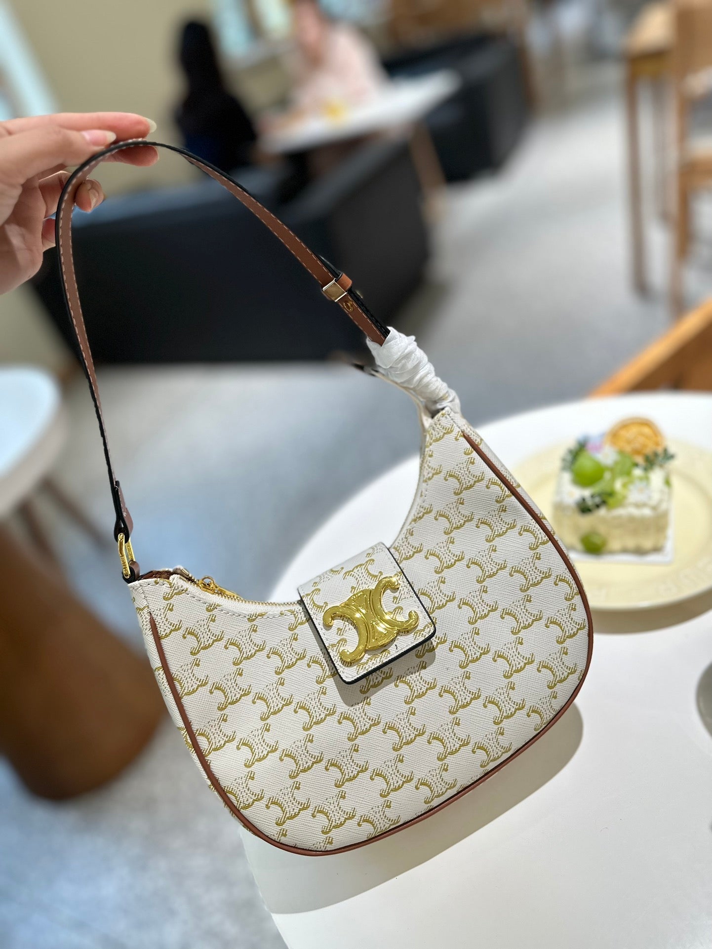 AVA TRIOMPHE BAG