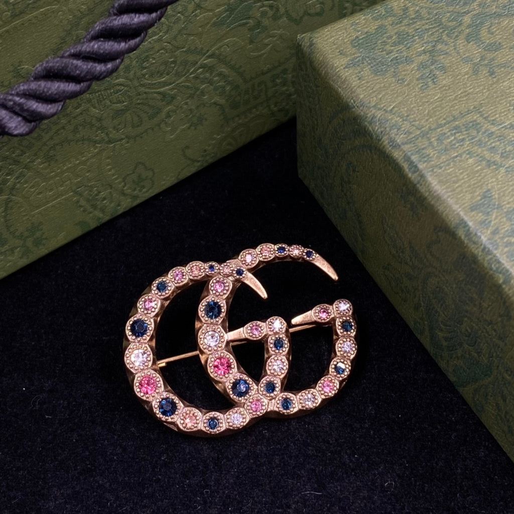 Brooch Gucci