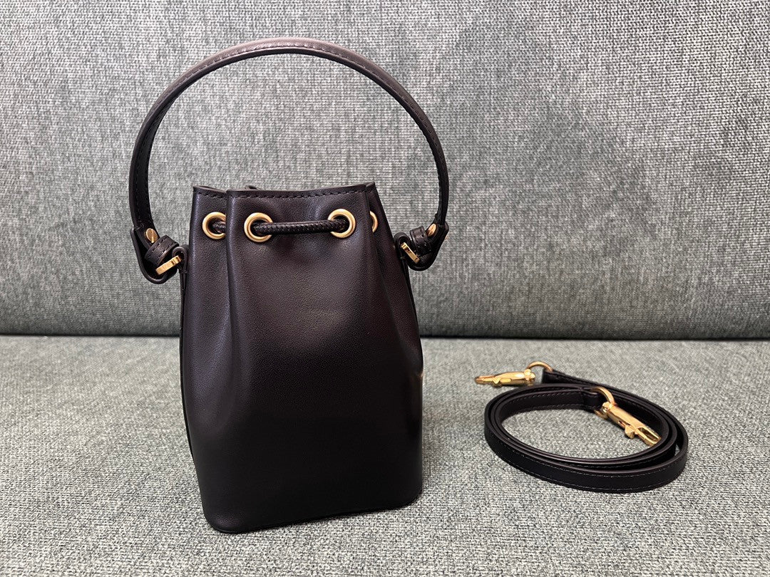 Valentino Garavani logo signature balck bag