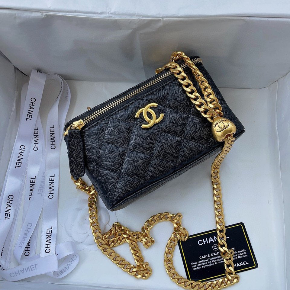 Chanel Chain Bag Medium