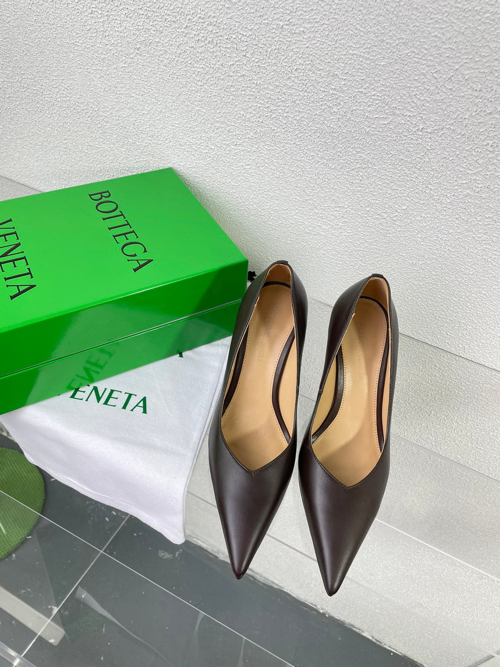 Pantofii Bottega Veneta