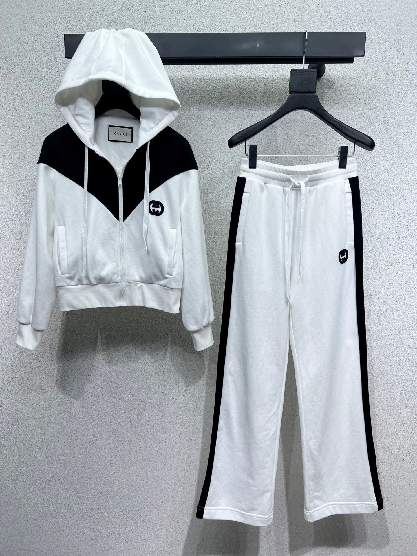 Gucci set white black