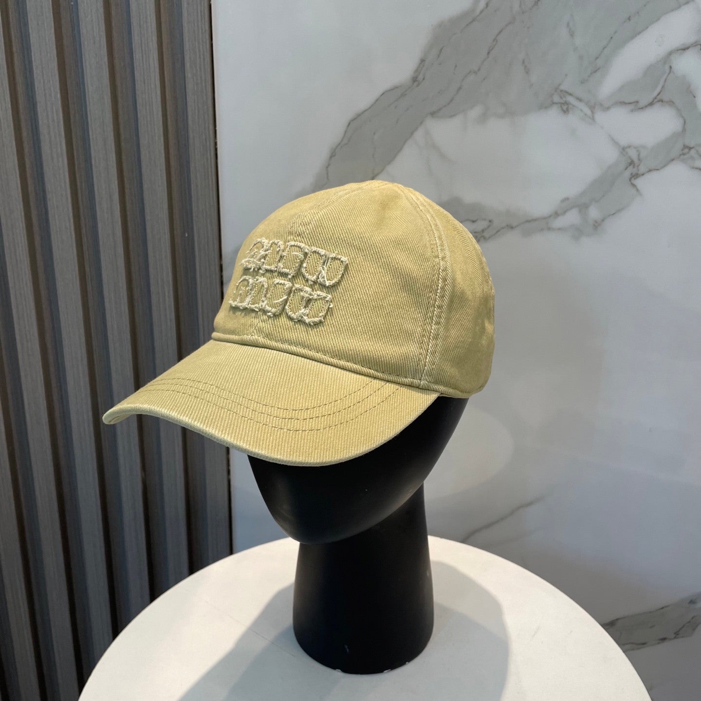 Miu Miu cap