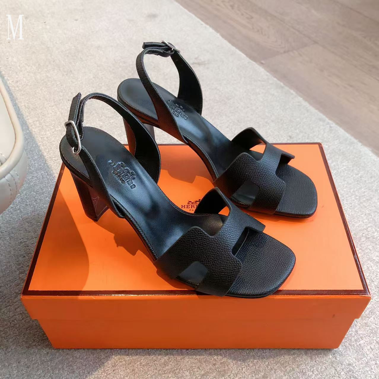 Hermes sandals heels
