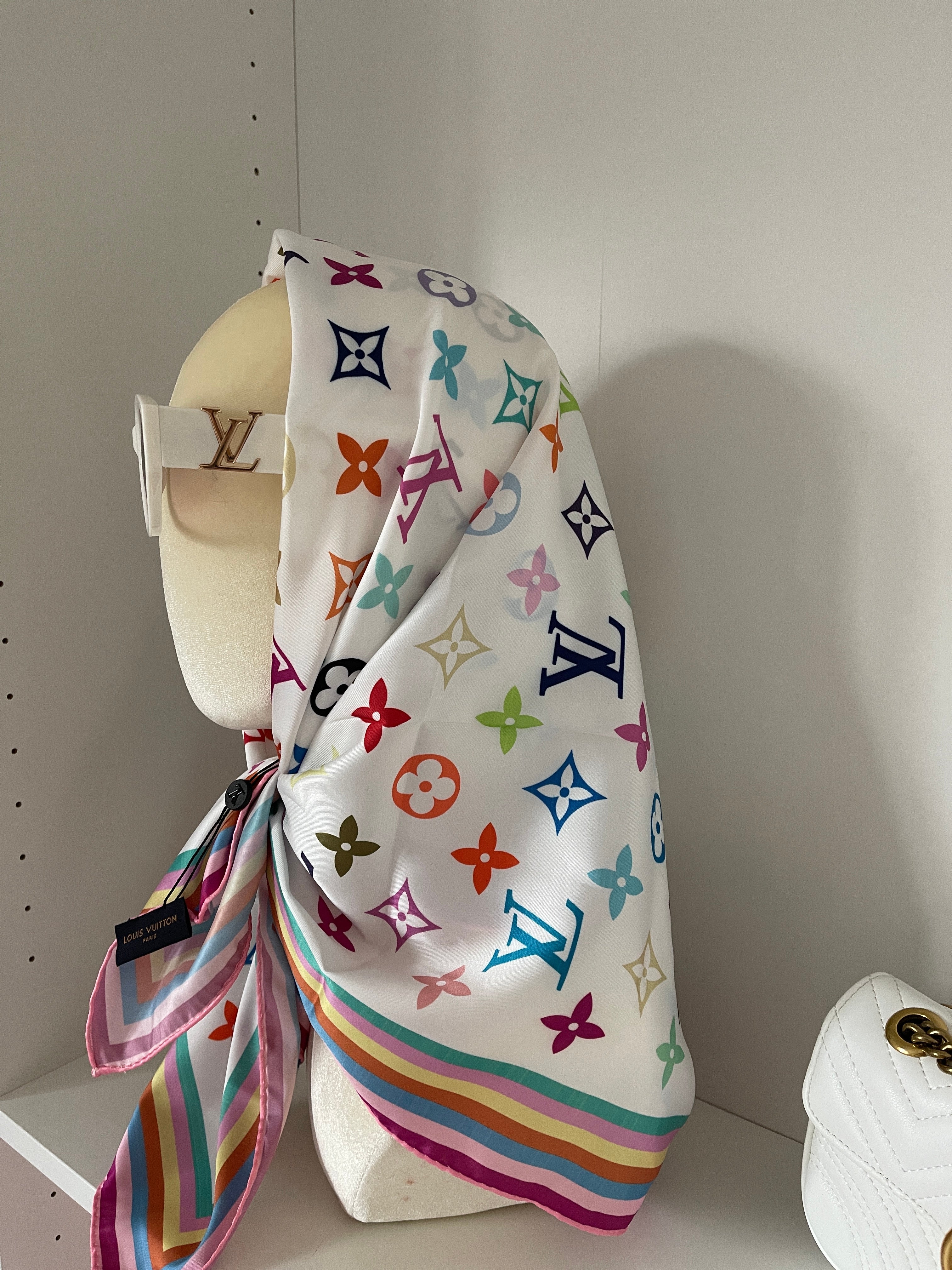 Louis Vuitton scarf