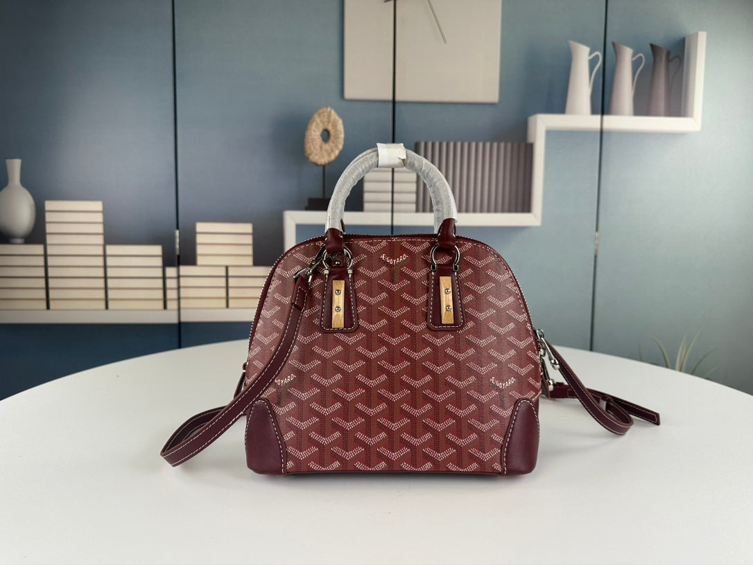 Goyard Vendome Handbag In Burgundy