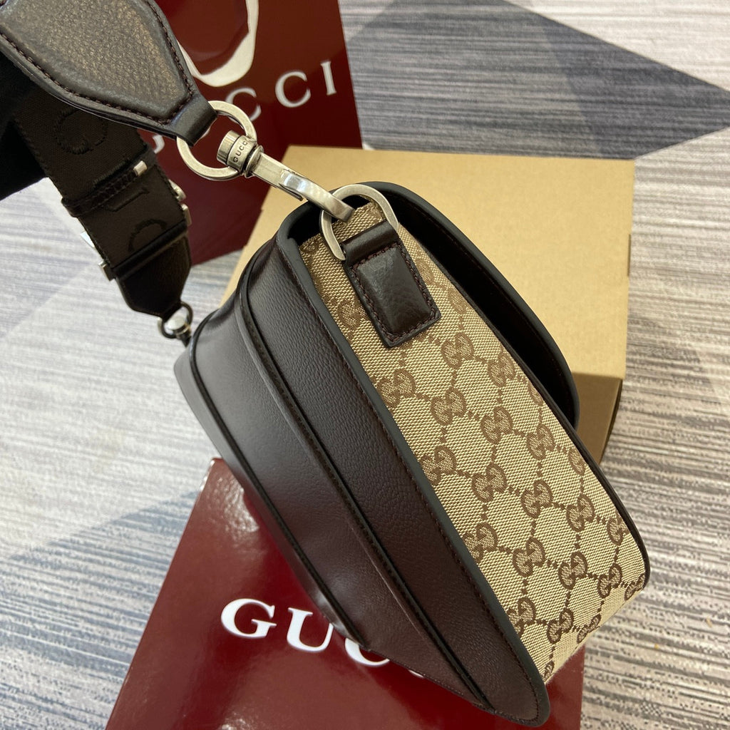 Gucci shoulder bag