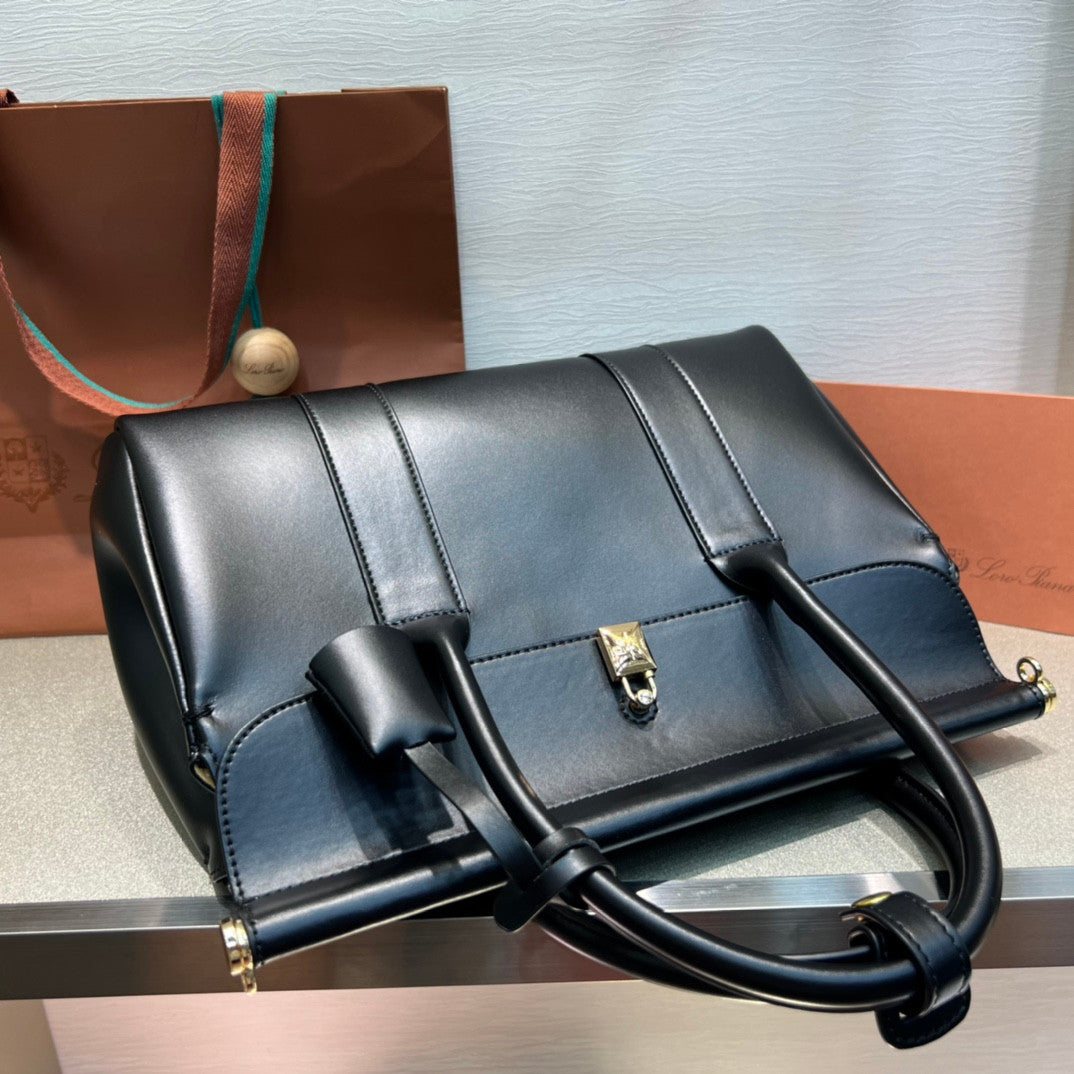 Loro Piana Handbags Replicas