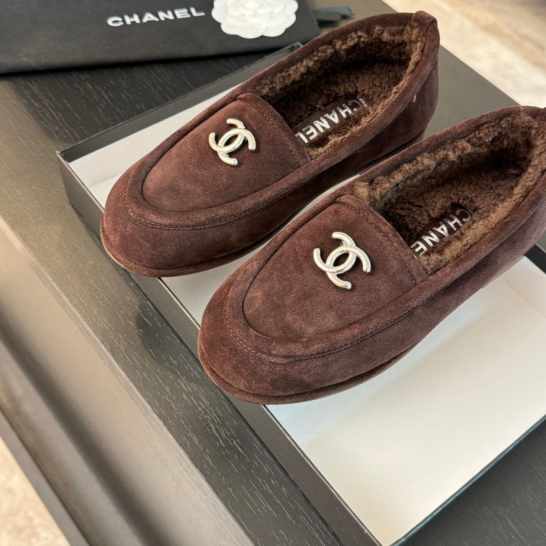 Mocasini Chanel maro