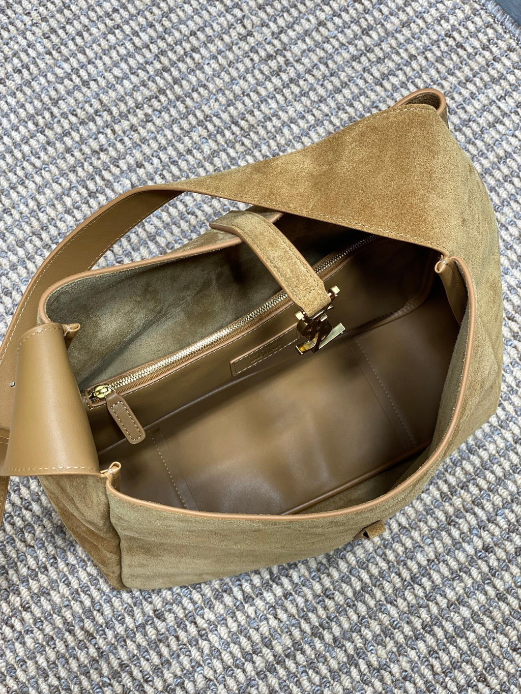 YSL Supple large in suede