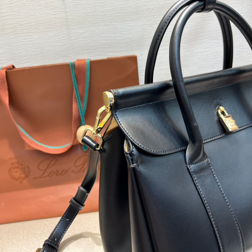 Loro Piana Handbags Replicas
