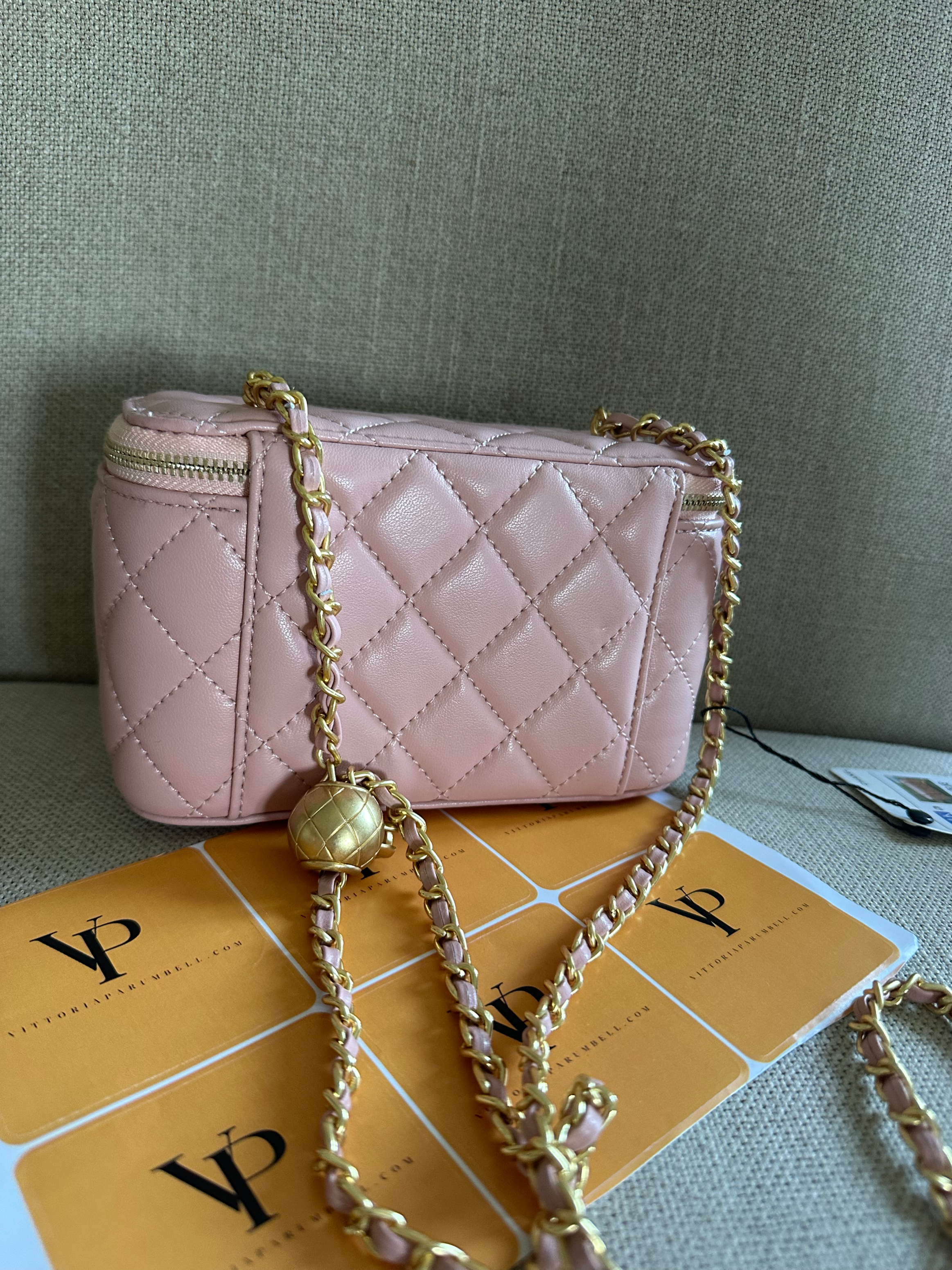 Chanel vanity bag pink