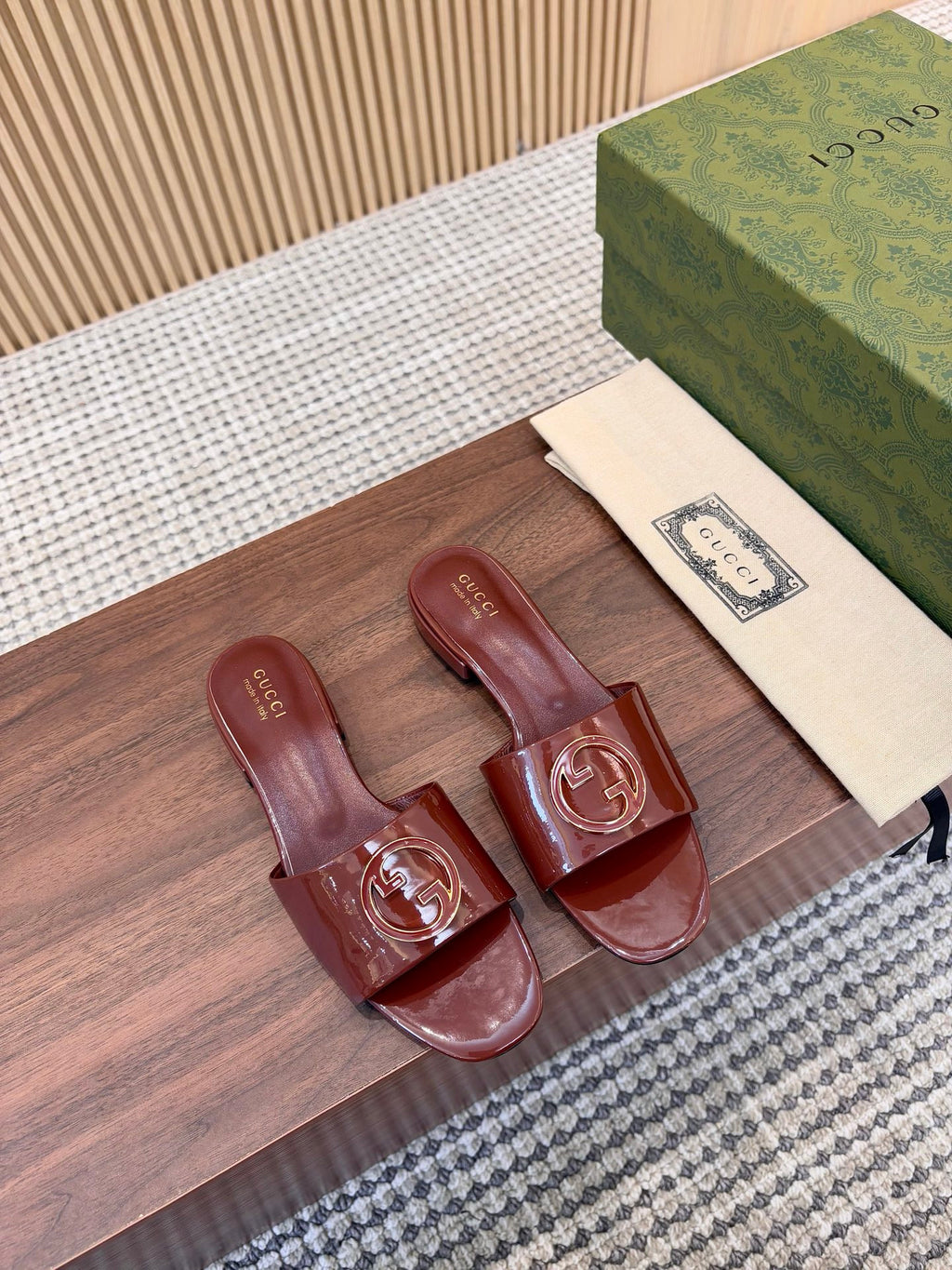 Papuci Gucci maro