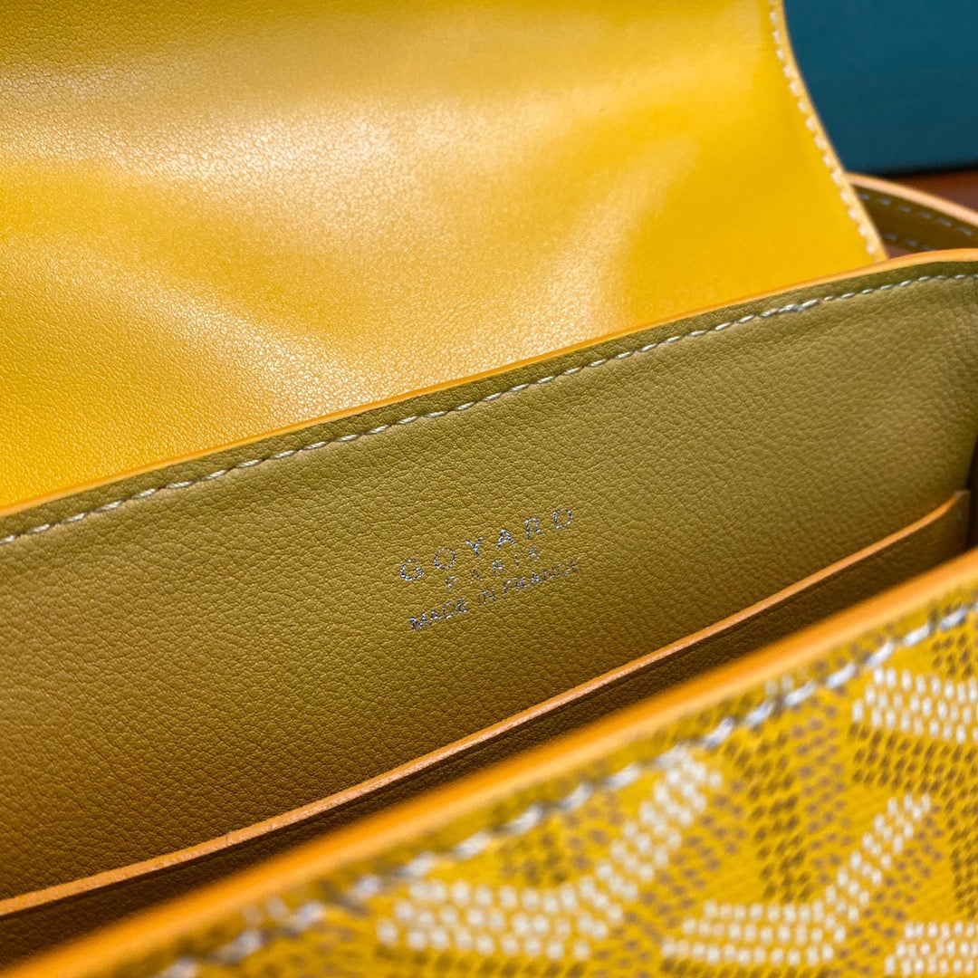 Goyard Saigon Bag In Yellow