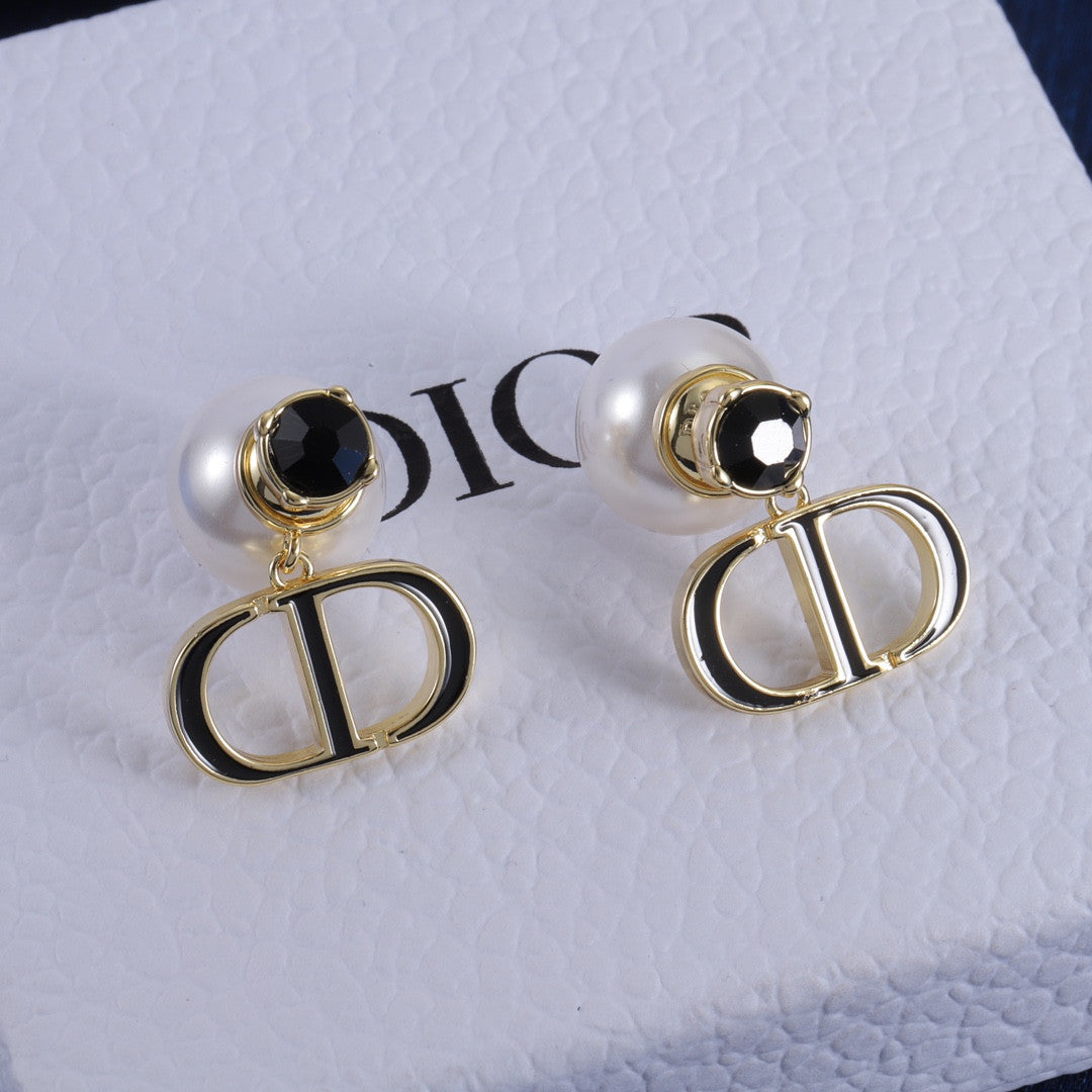 Dior earrings CD