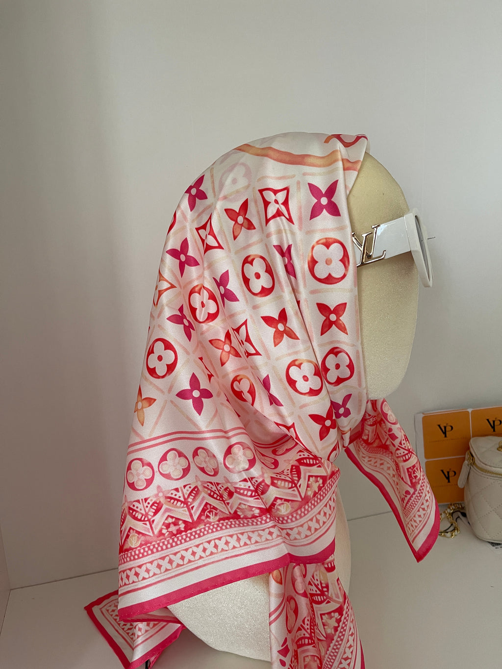 Louis Vuitton scarf pink