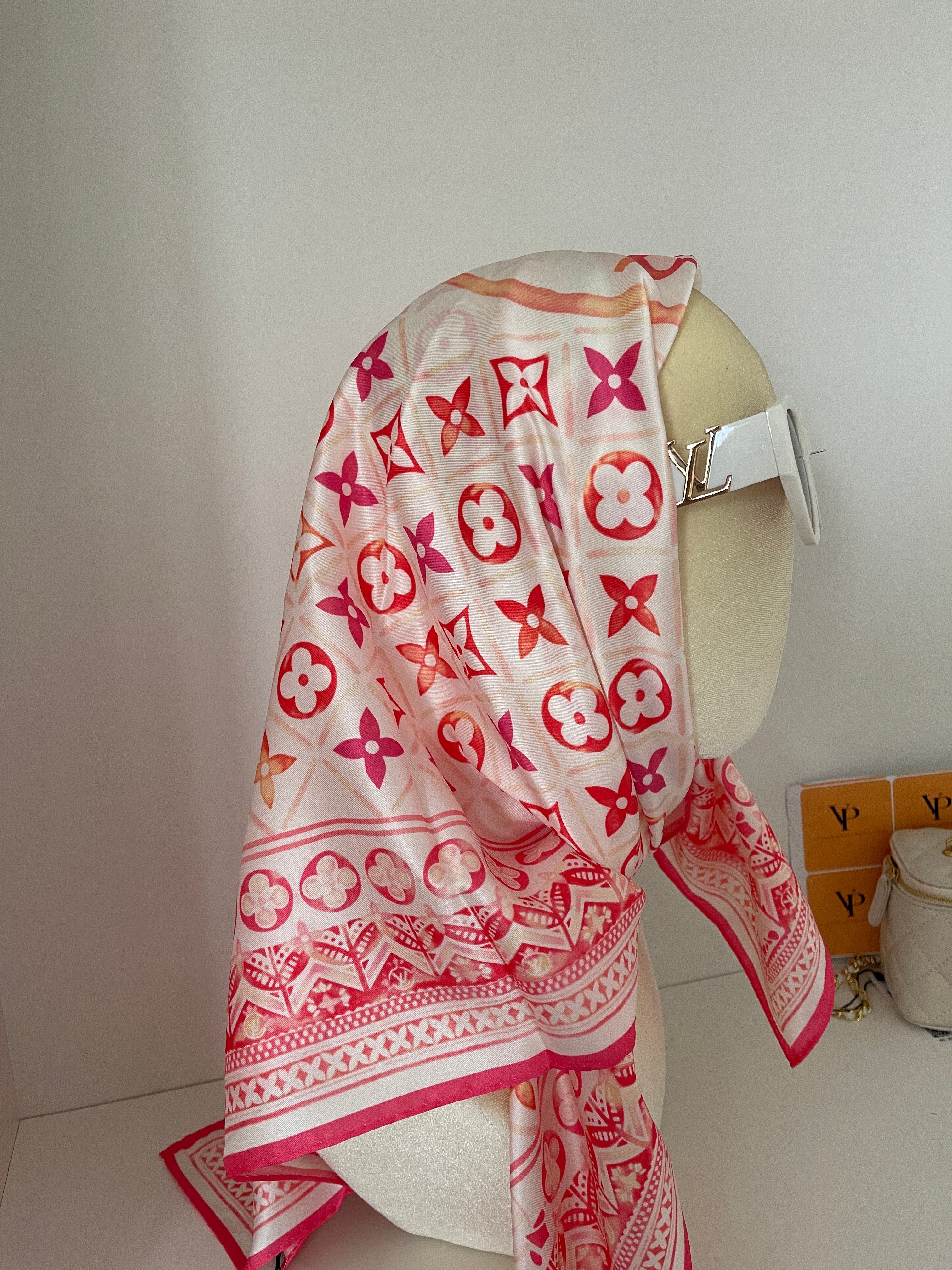Louis Vuitton scarf pink