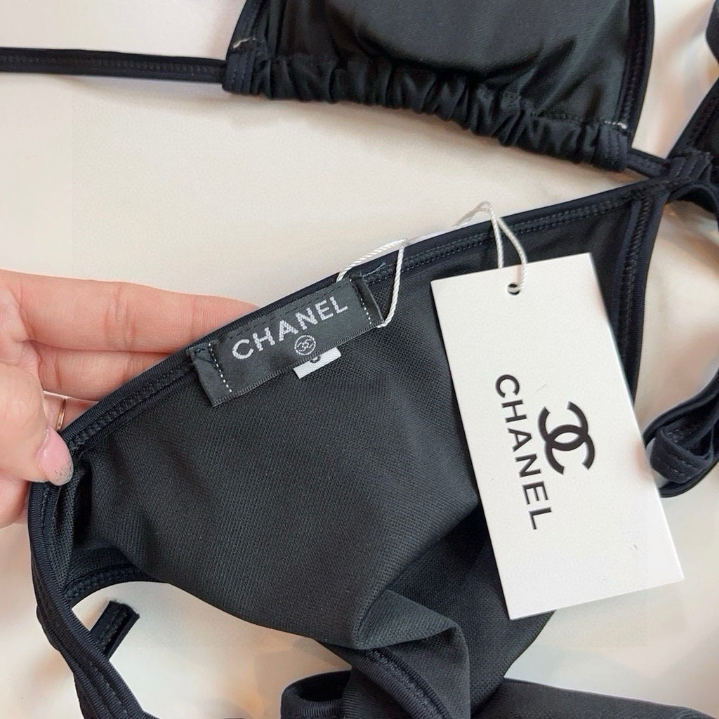 Costum de baie Chanel