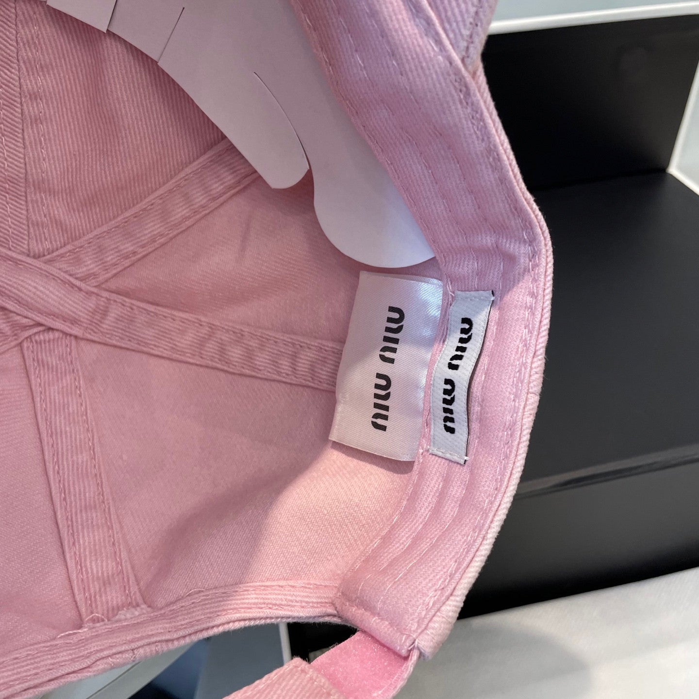 Miu Miu cap pink