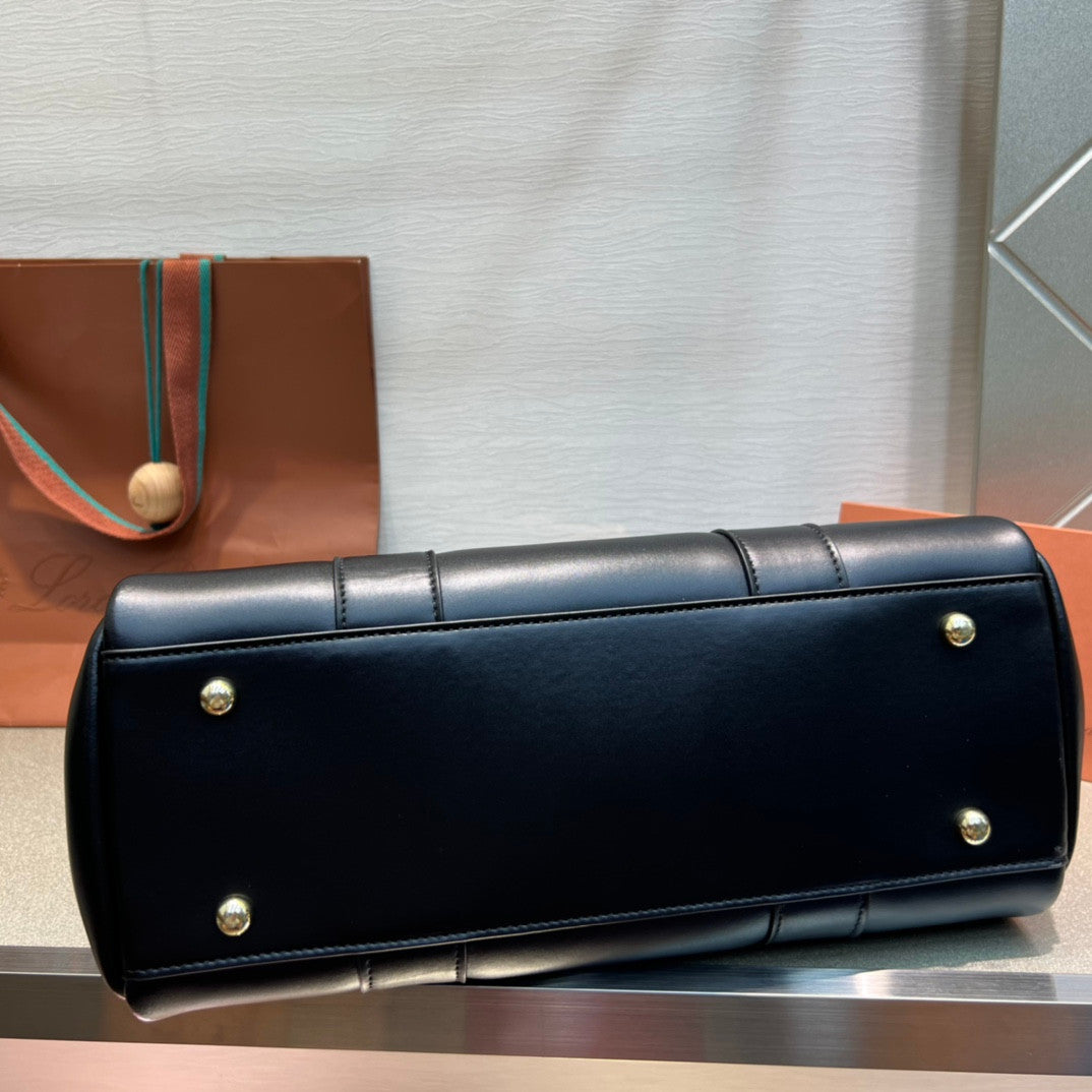 Loro Piana Handbags Replicas