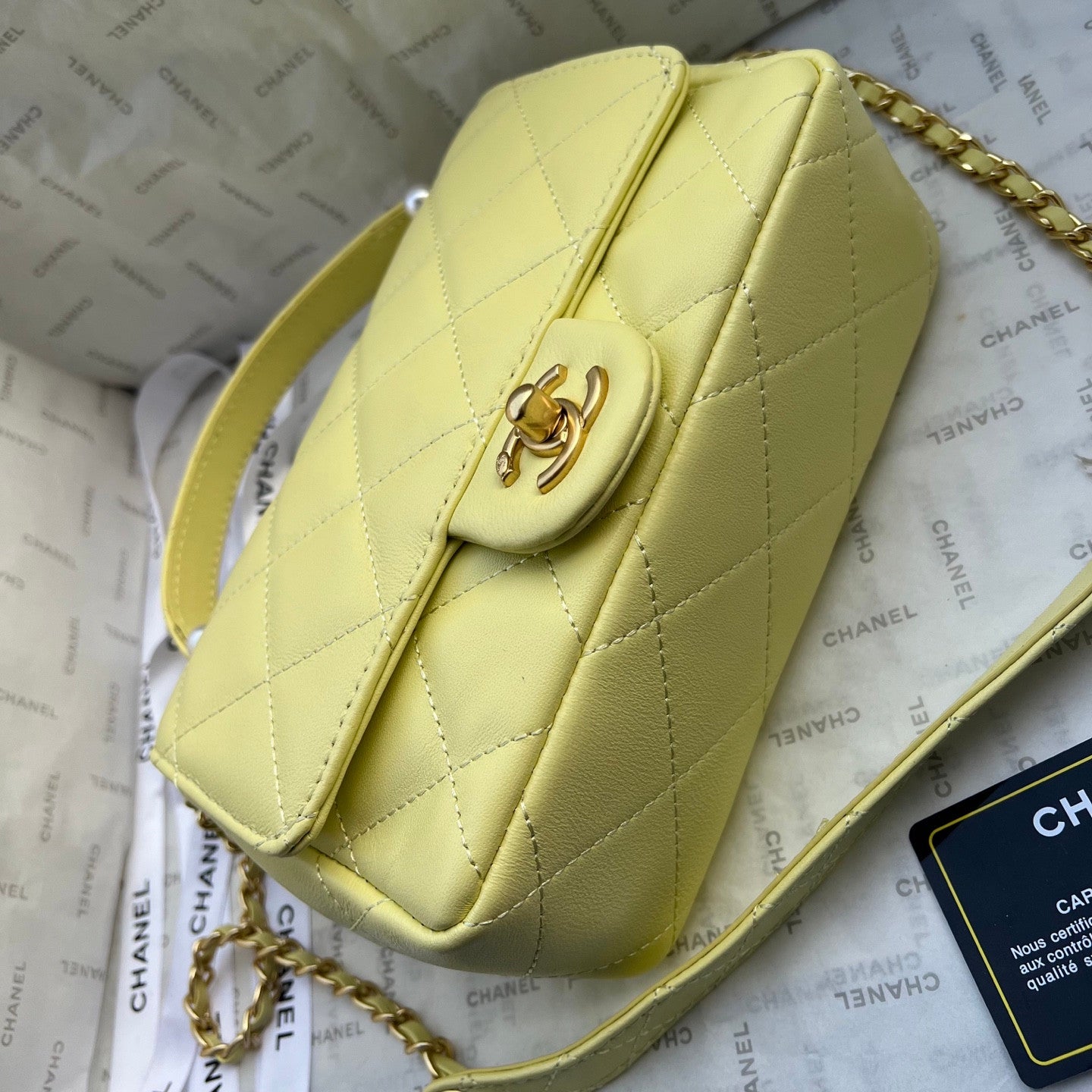 Chanel bag in lemon