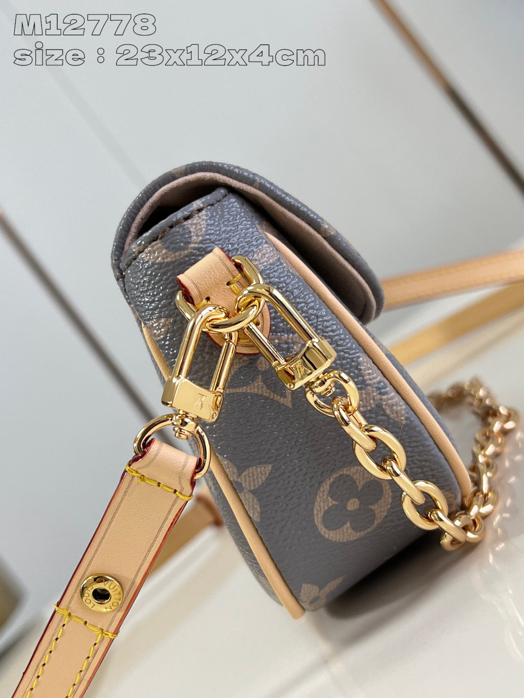 Louis Vuitton clutch