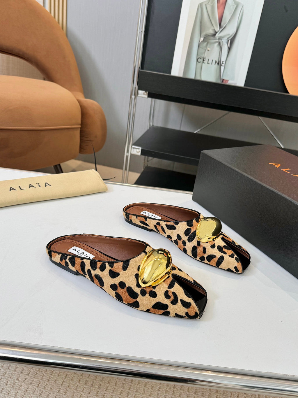 Alaia azzadine flats
