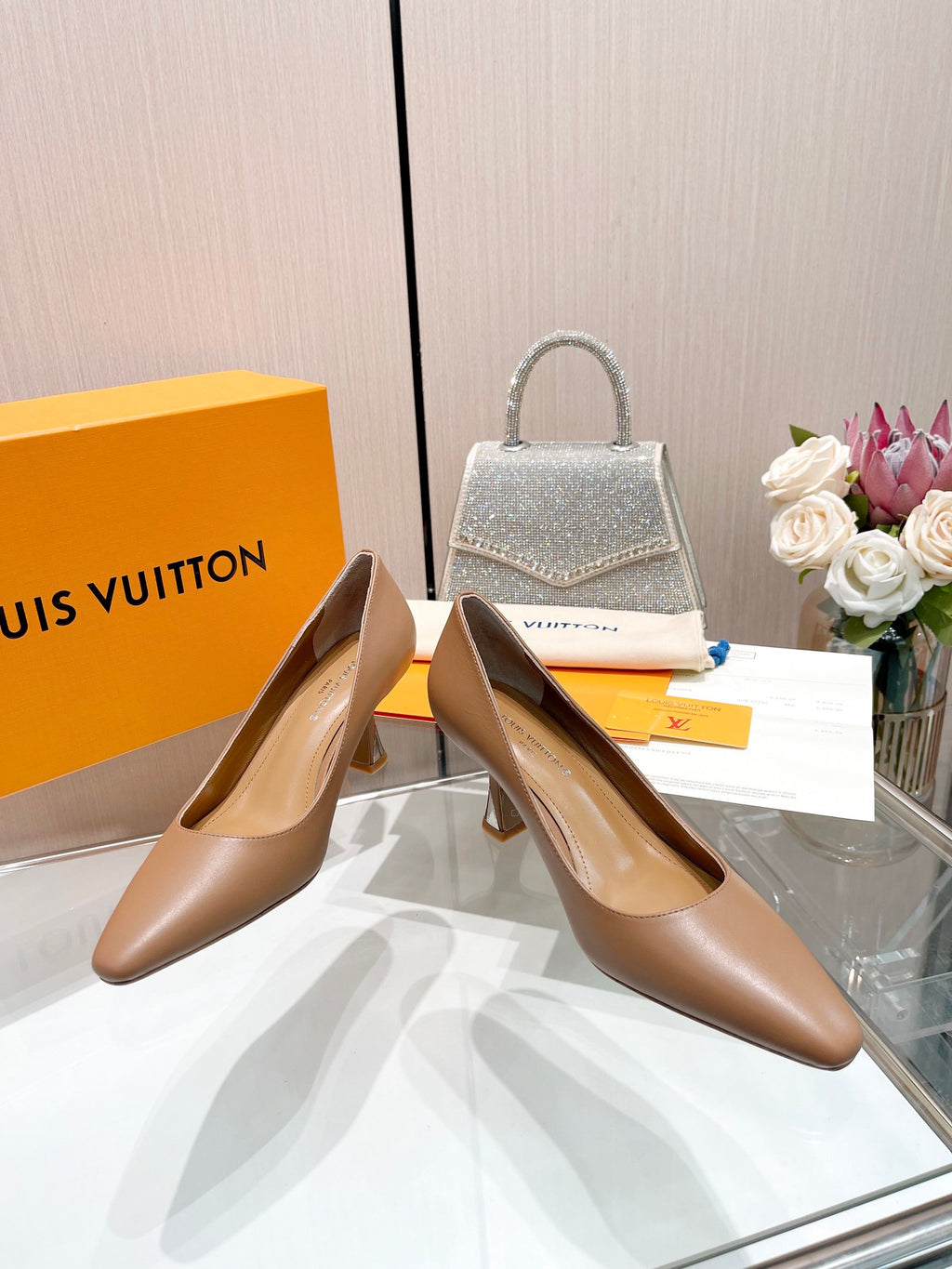 Pantofi Louis Vuitton