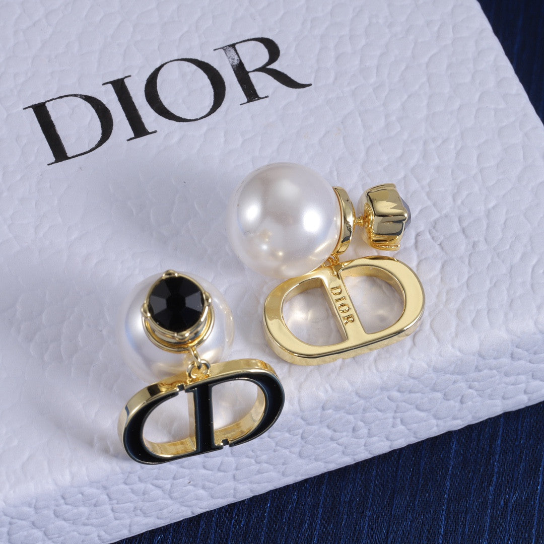 Dior earrings CD