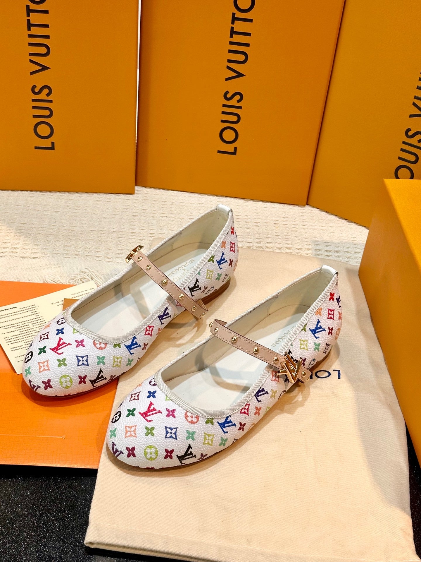 LV flat ballerina