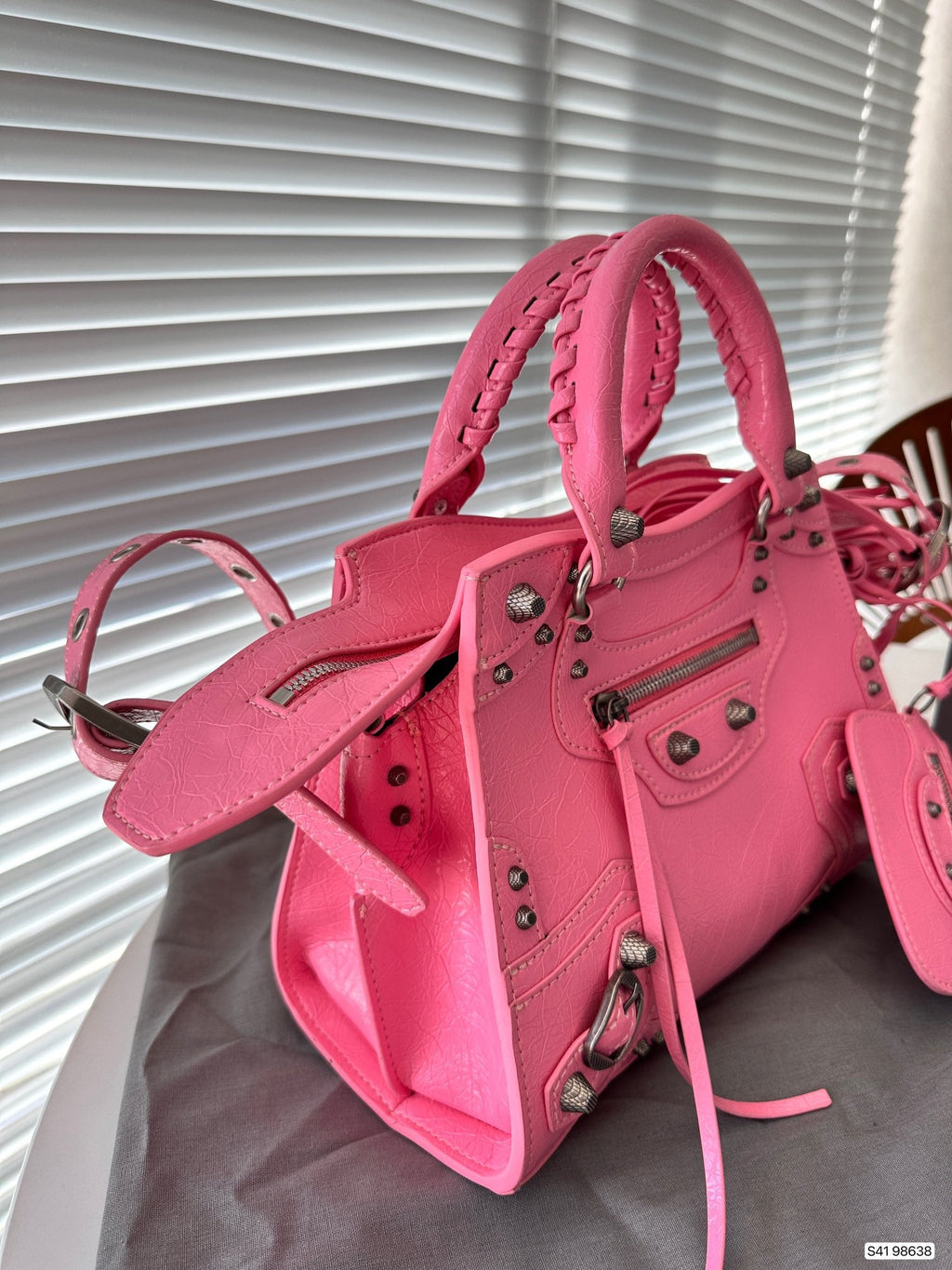Balenciaga Neo Cagole City Bag