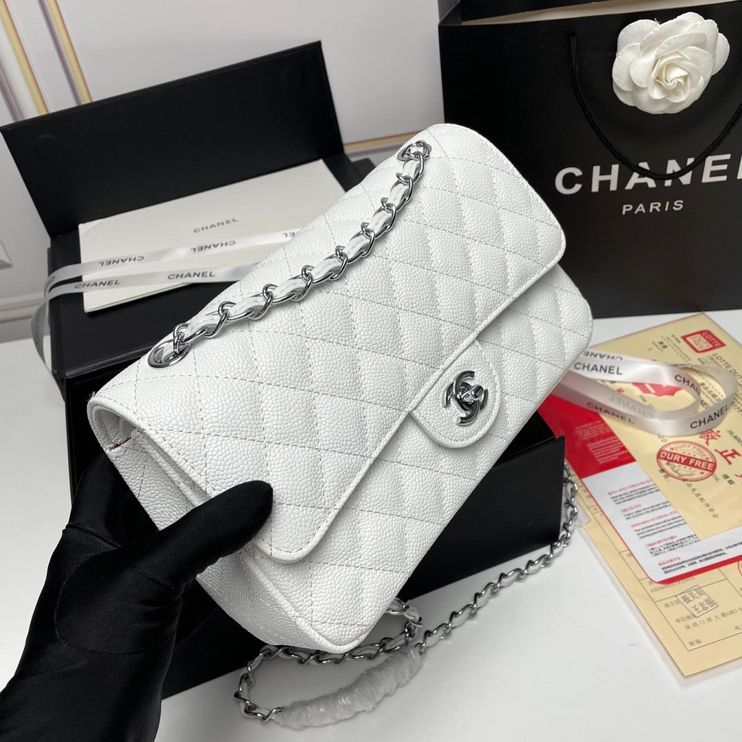 Classic Chanel flap purse