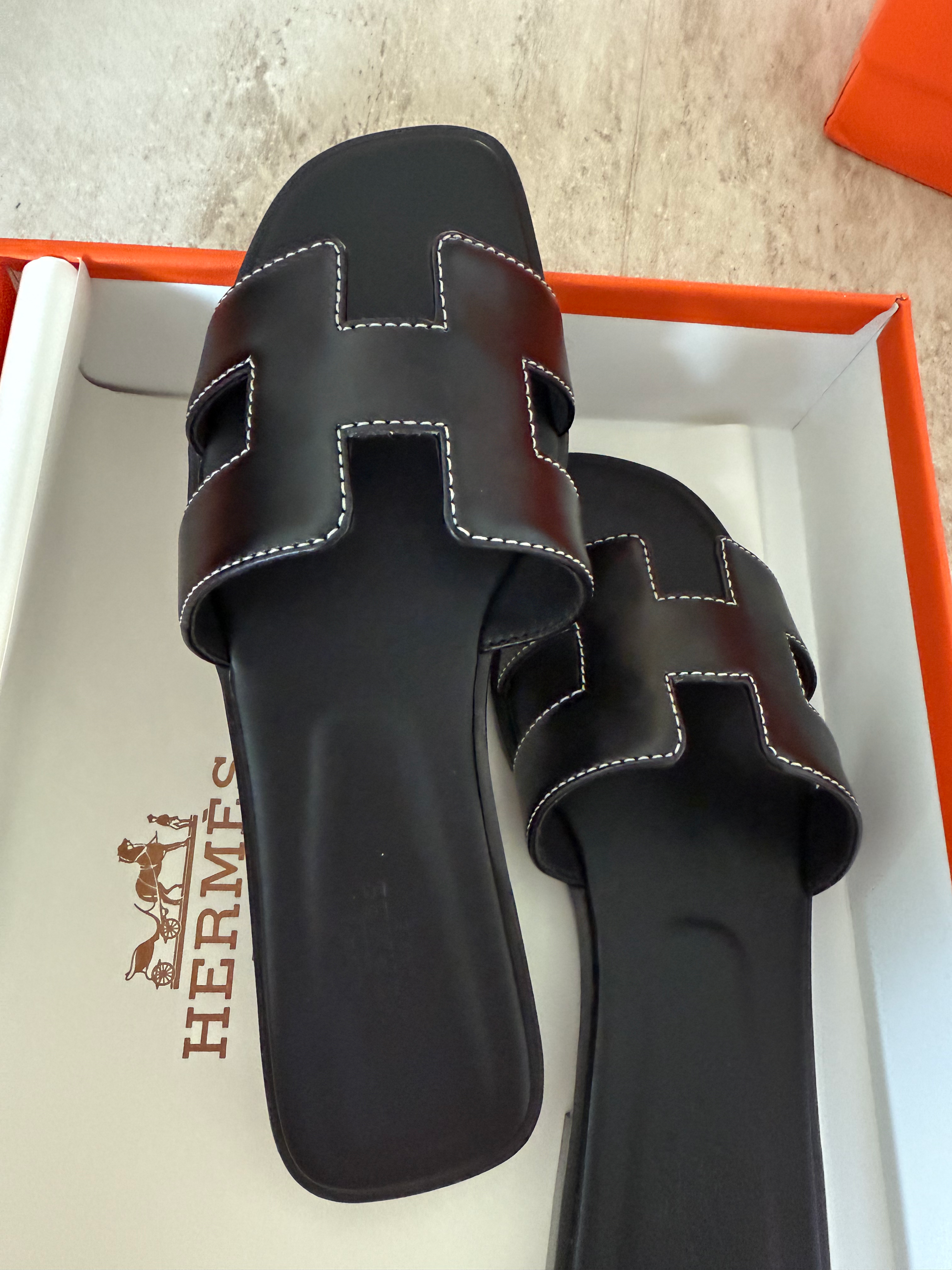 Oran sandals black