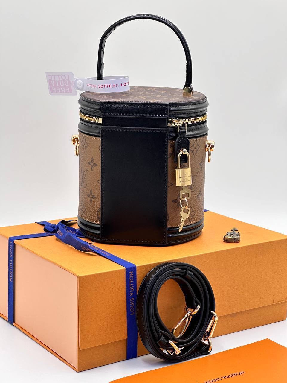 Louis Vuitton mini bag