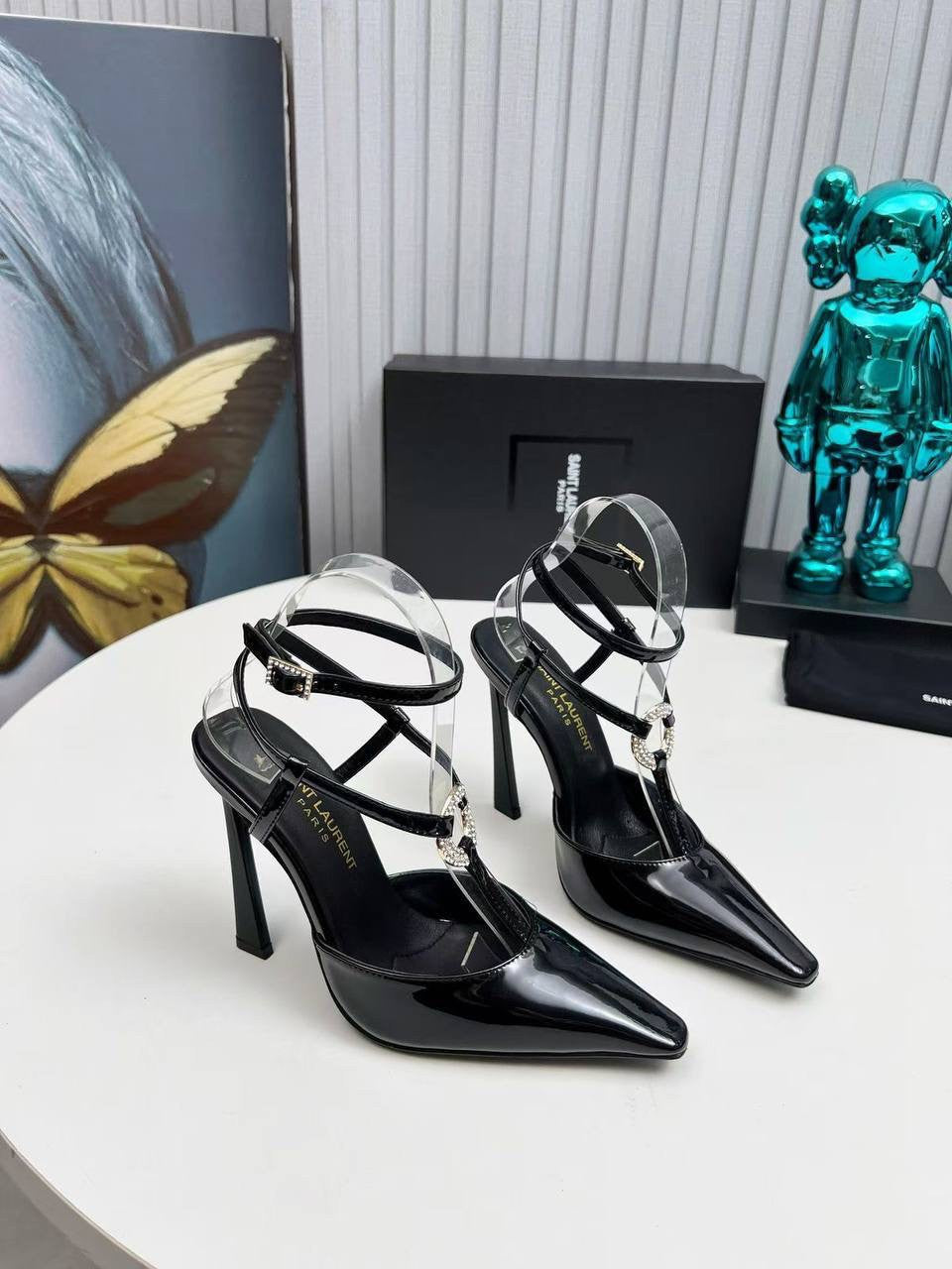 Pantofi YSL cu tocuri