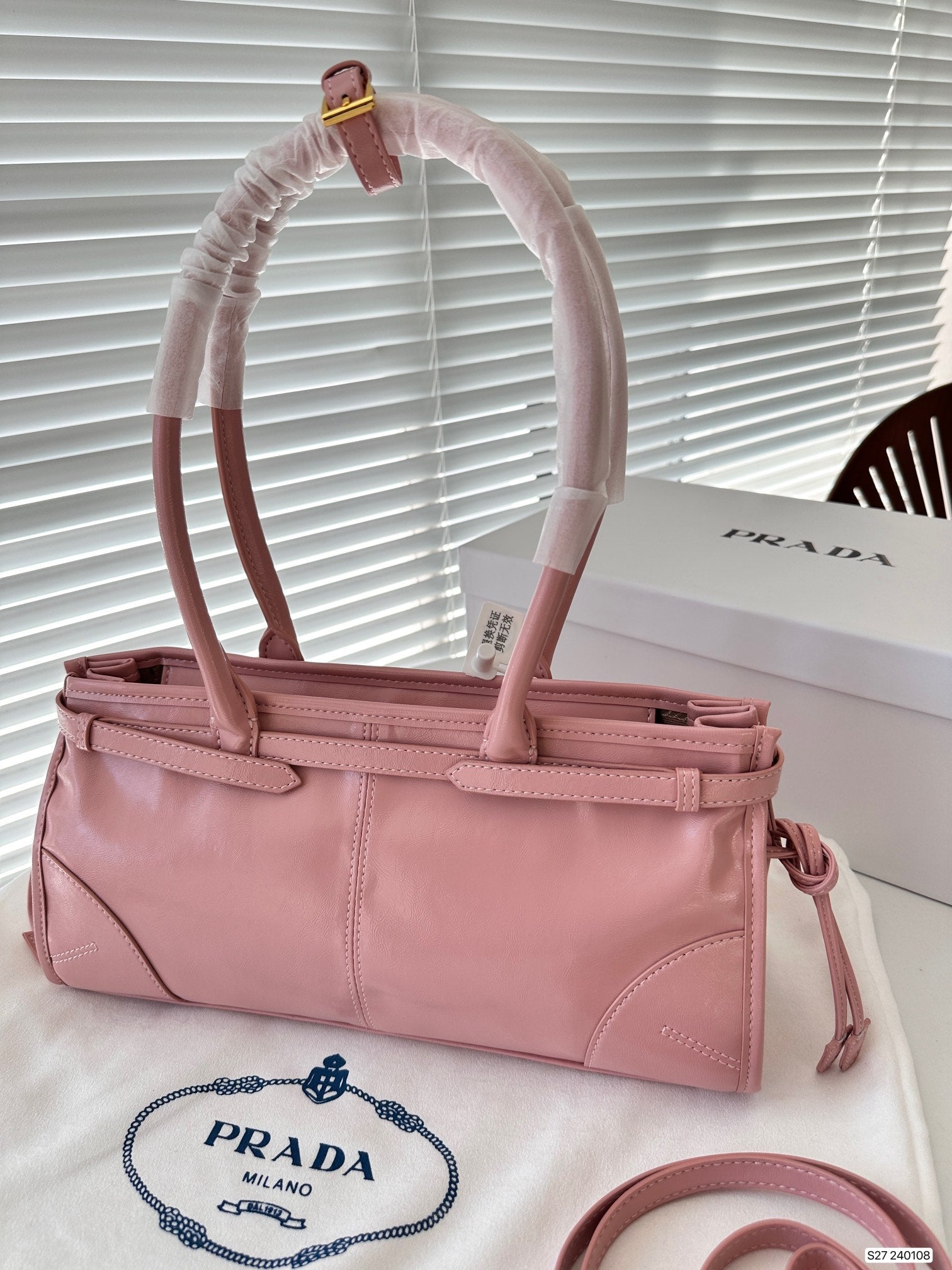 Prada Leather Handbag In Pink