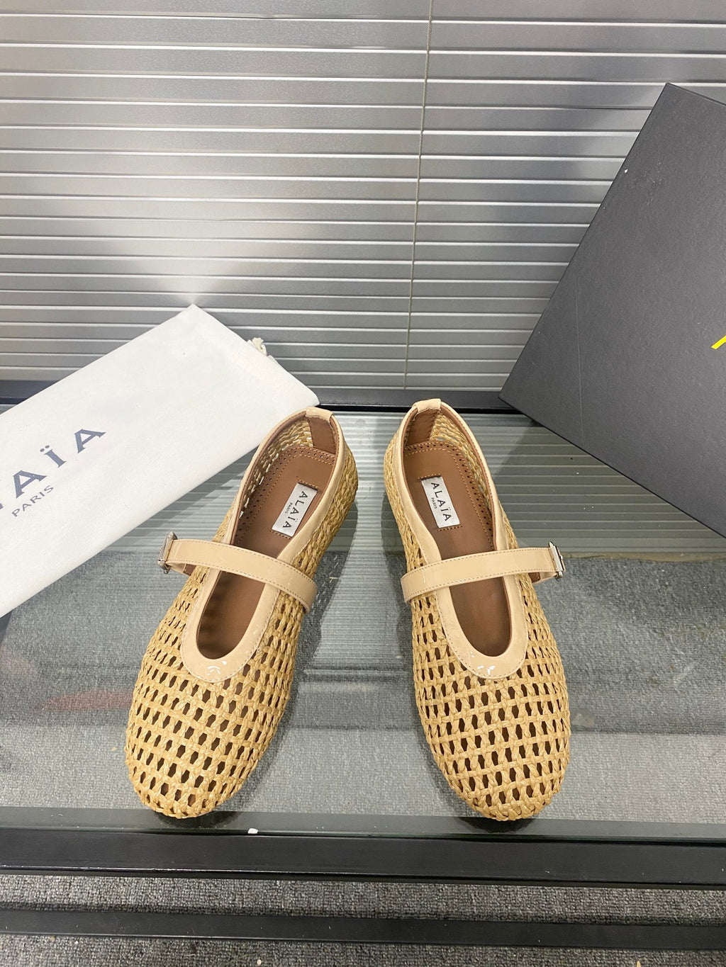 Alaia leather flats nude
