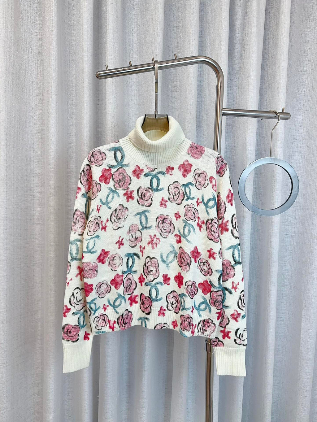 Chanel Pullover