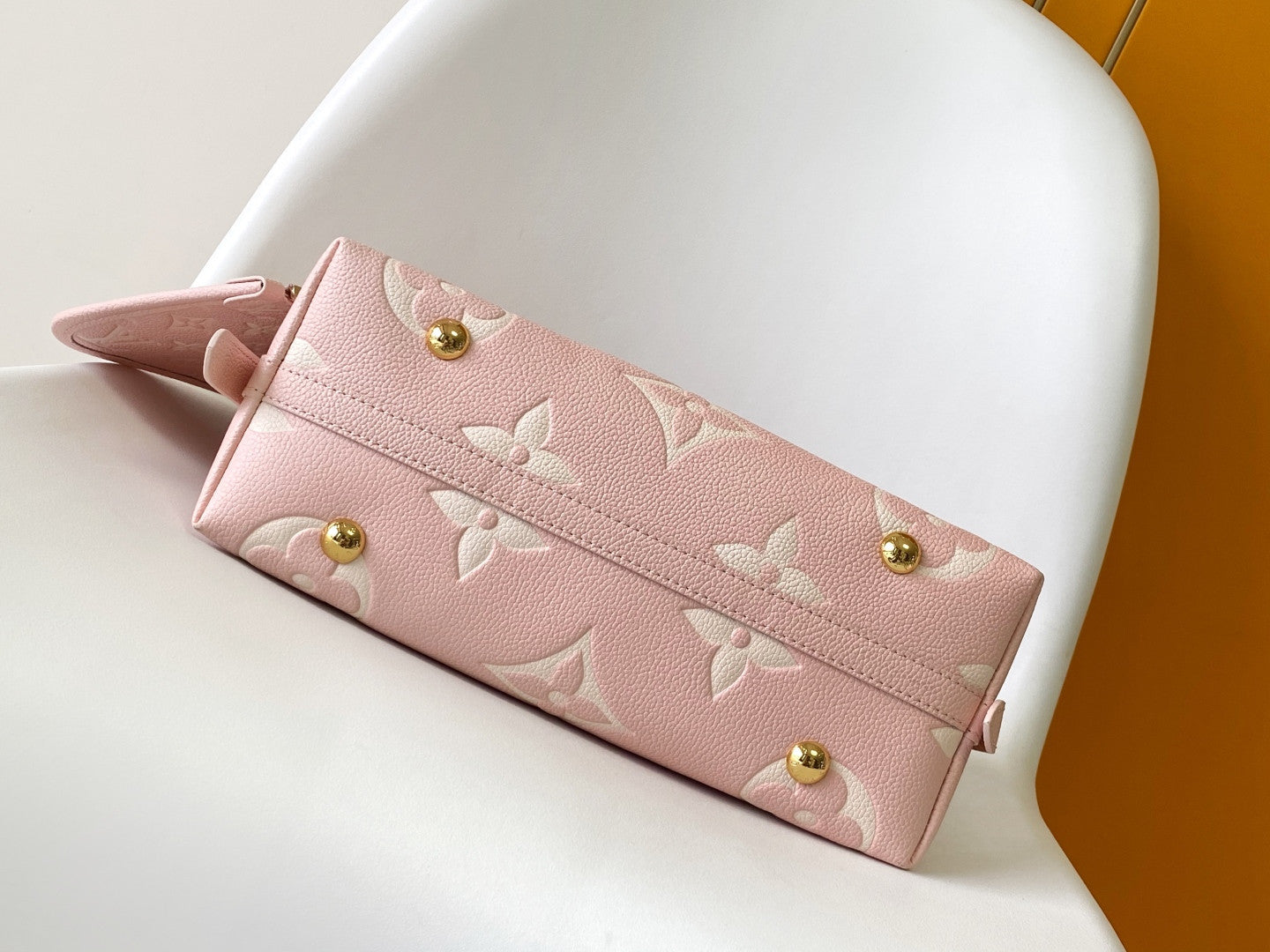 LV Carry all